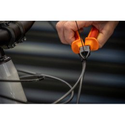 FLUSH CUTTER